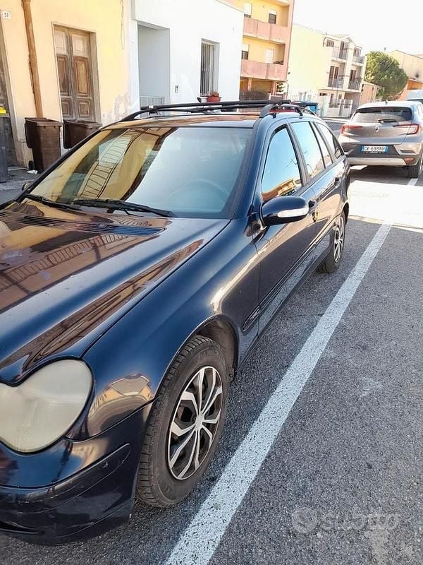 Usata Mercedes C200 Elegance 116 CV (85 kW) 2002 Lilla Station wagon