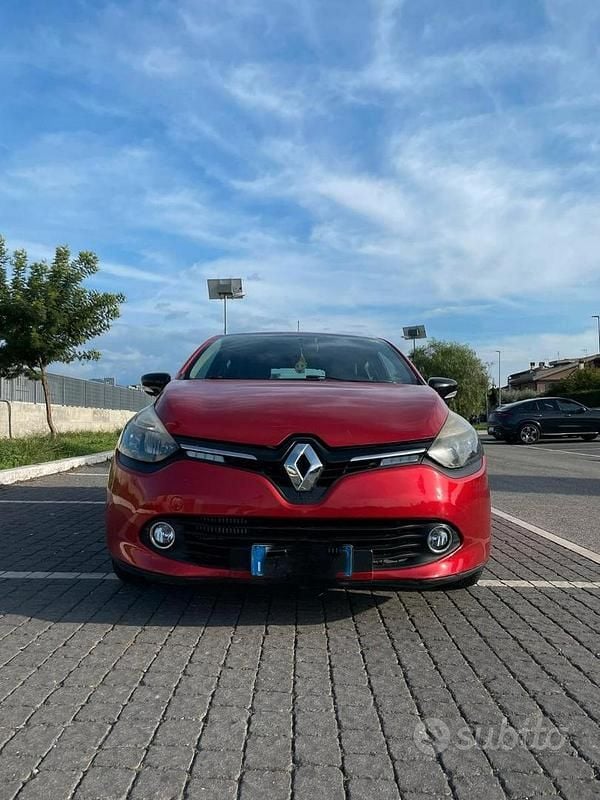 Usata Renault Clio IV 98 CV (72 kW) 2016 Rosso Berlina