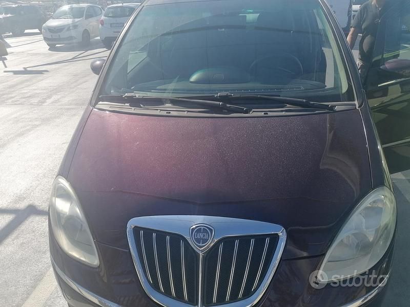 Usata Lancia Musa 77 CV (56 kW) 2009 Rosso Monovolume