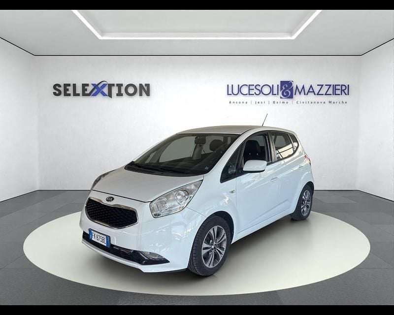 Usata Kia Venga Active 89 CV (65 kW) 2017 Bianco Utilitaria