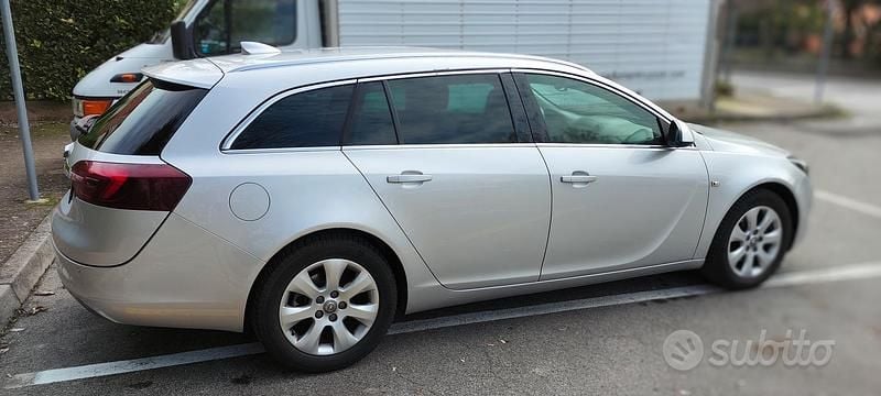 Usata Opel Insignia 136 CV (100 kW) 2017 Grigio Station wagon