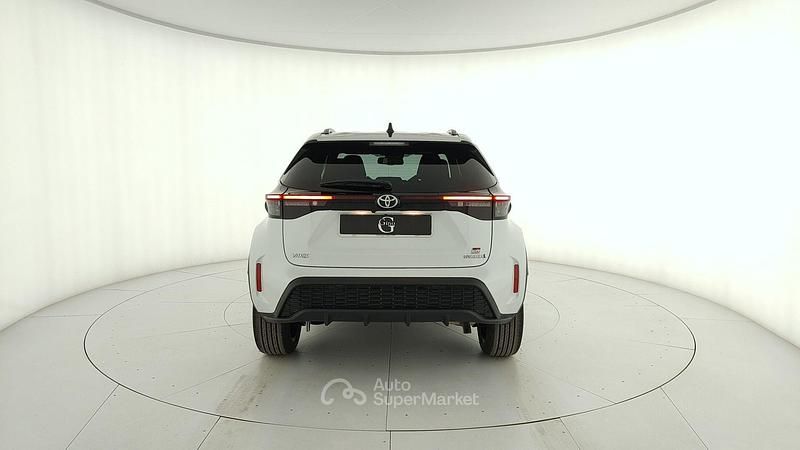 Usata Toyota Yaris Hybrid Sport 92 CV (67 kW) 2023 Bianco Pick-up