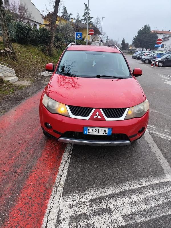 Usata Mitsubishi Outlander 2008 Rosso SUV