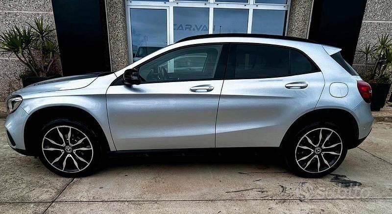 Usata Mercedes GLA200 2018 Grigio SUV