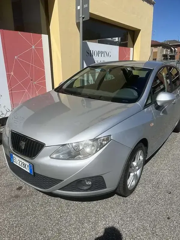 Brugt Seat Ibiza Reference 69 HK (50 kW) 2012 Sedan