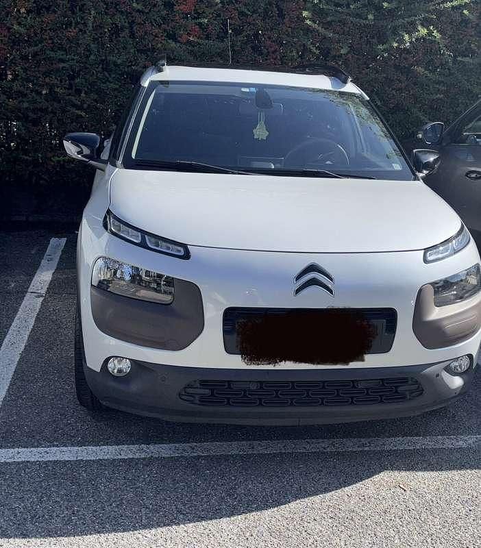Usata Citroën C4 Cactus Shine 82 CV (60 kW) 2016 Bianco Utilitaria
