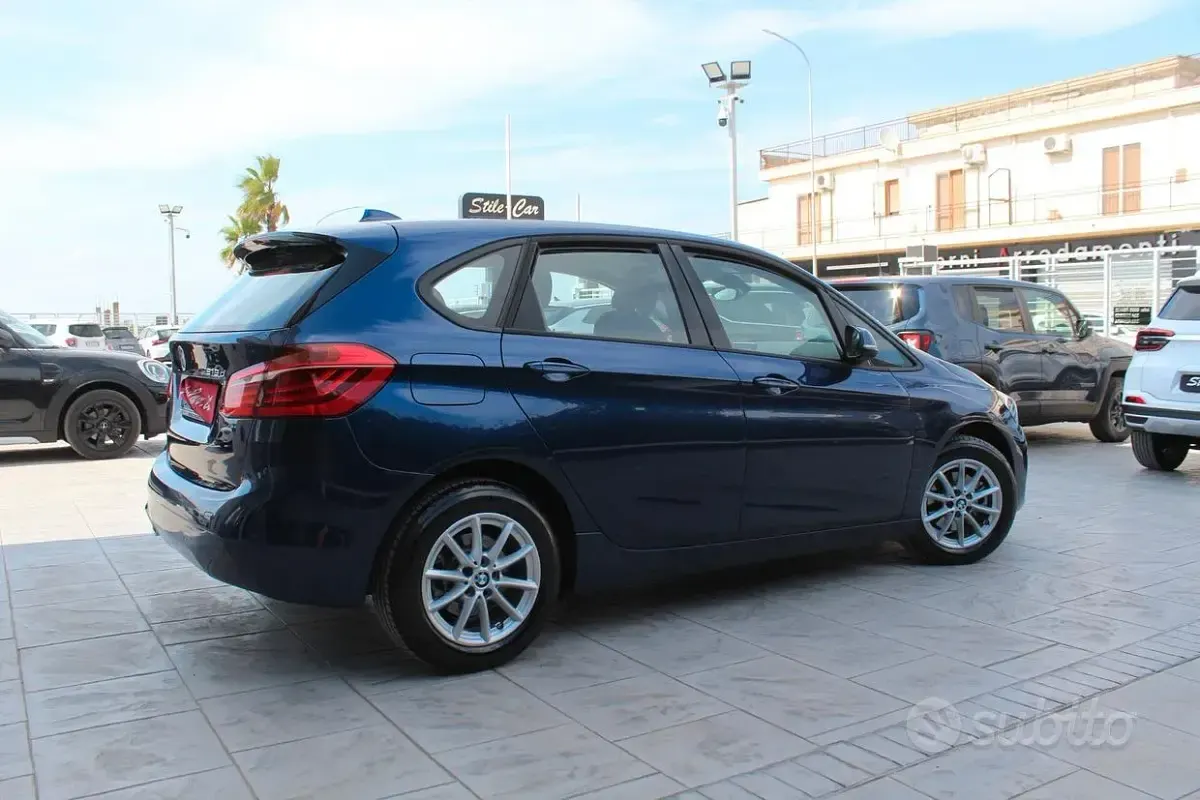 Usata BMW 216 Active Tourer Comfort Edition 116 CV (85 kW) 2021 Blu Monovolume