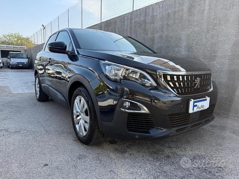 Usata Peugeot 3008 Allure 131 CV (96 kW) 2020 Grigio SUV