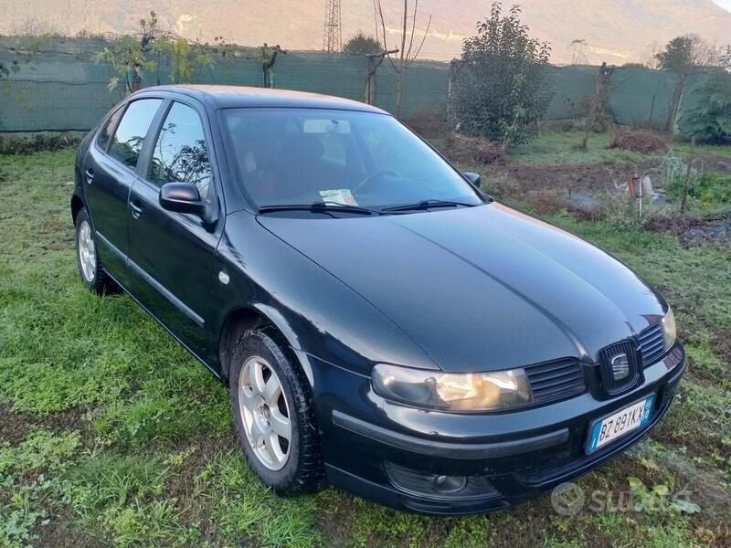 Usata Seat Leon 90 CV (66 kW) 2003 Utilitaria