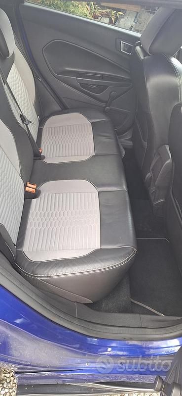 Usata Ford Fiesta ST 182 CV (133 kW) 2017 Blu Utilitaria