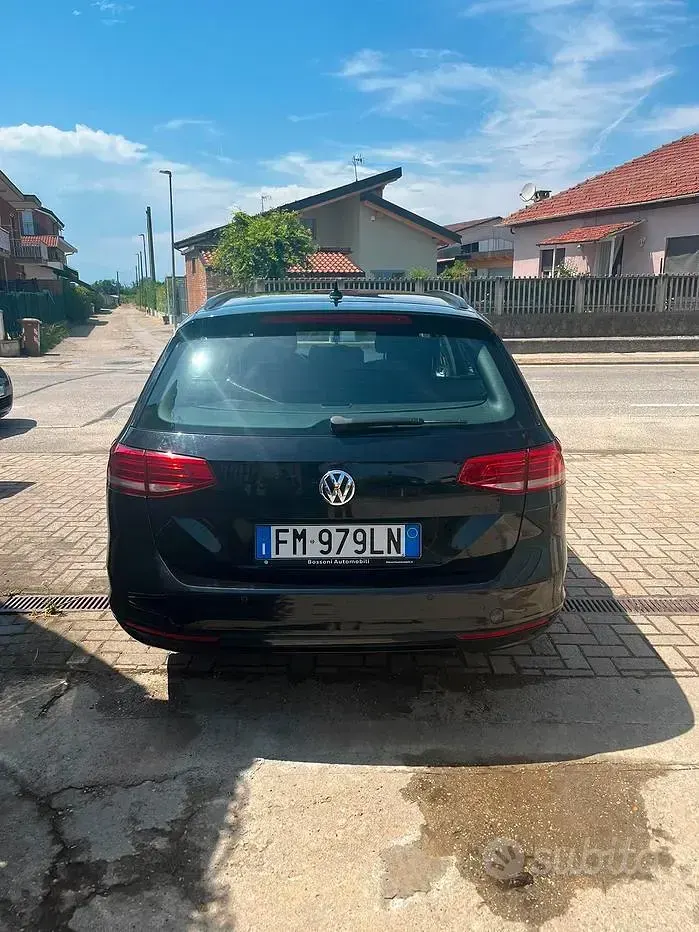 Usata VW Passat 150 CV (110 kW) 2018 Nero Station wagon