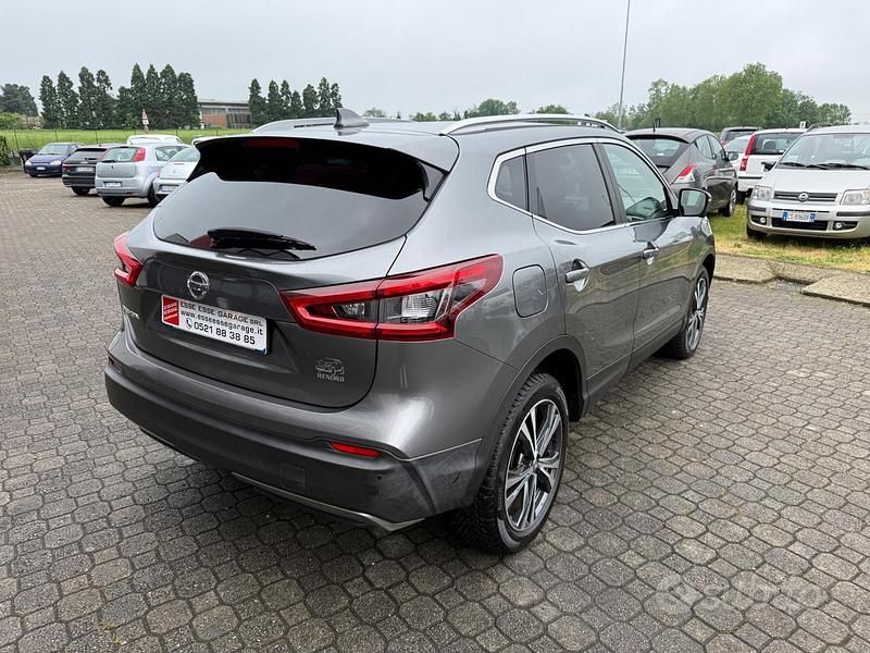 Gebraucht Nissan Qashqai Tekna+ 131 PS (96 kW) 2018 Grau SUV