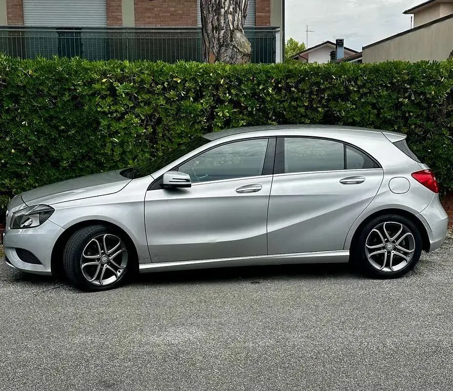 Usata Mercedes A180 109 CV (80 kW) 2013 Berlina