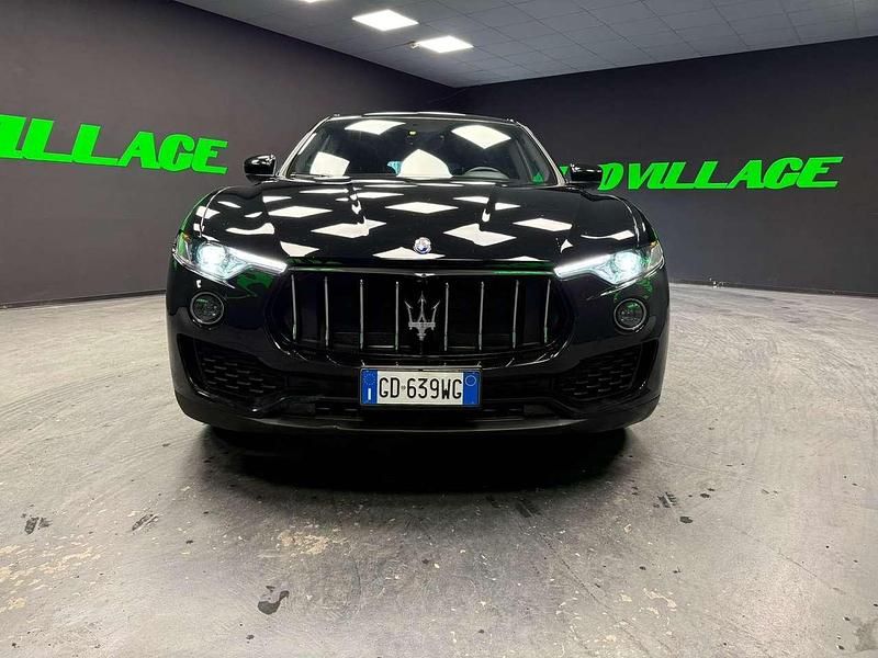 Usata Maserati Levante 250 CV (183 kW) 2021 Nero SUV