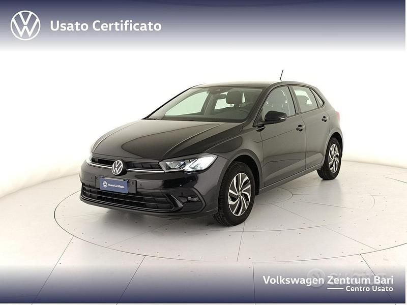Nero Usata 2024 VW Polo Life Tre volumi | 16.800 € (Ottimo prezzo) - Immagine 1/3