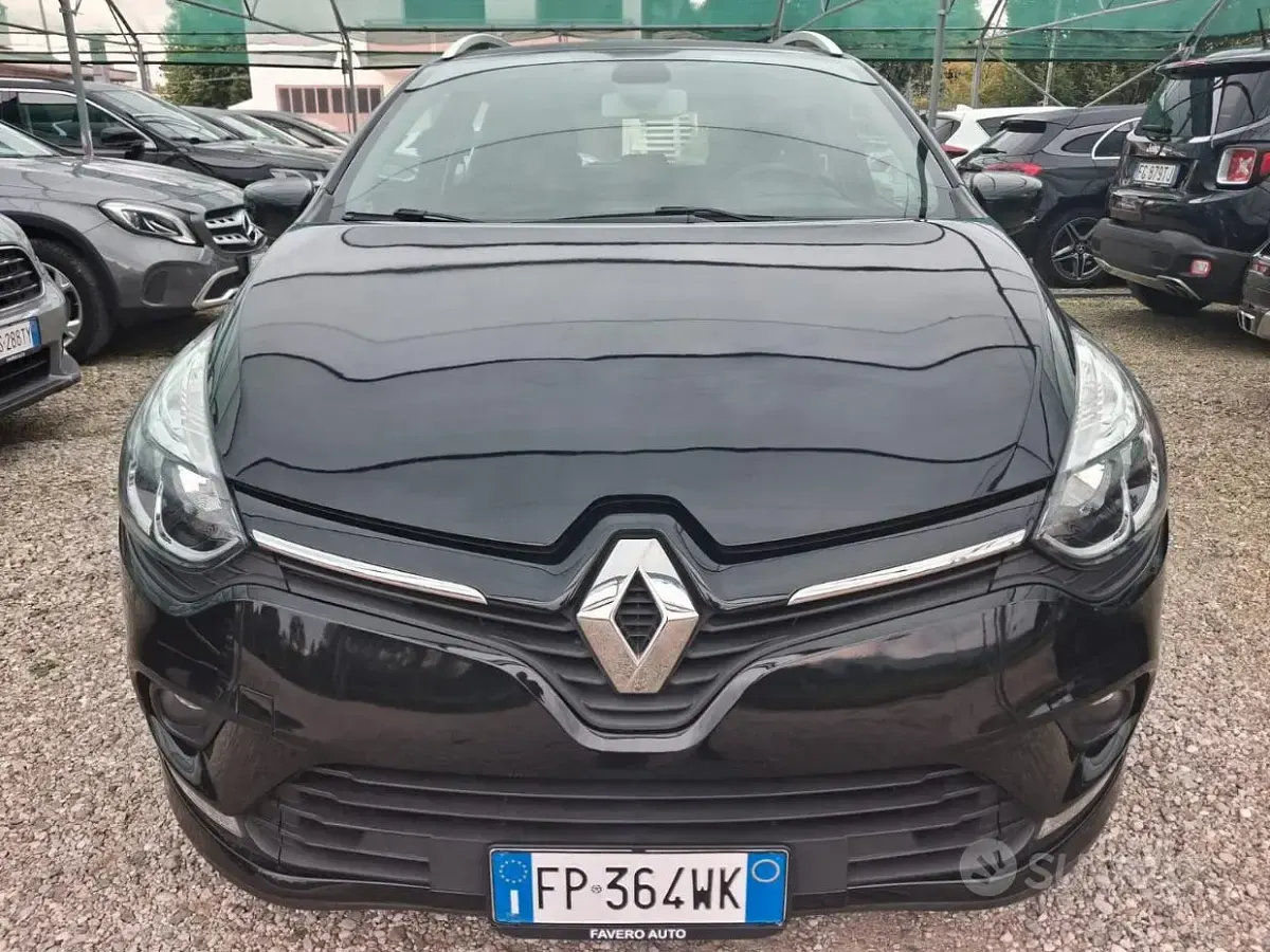 Usata Renault Clio Zen 90 CV (66 kW) 2018 Nero Station wagon