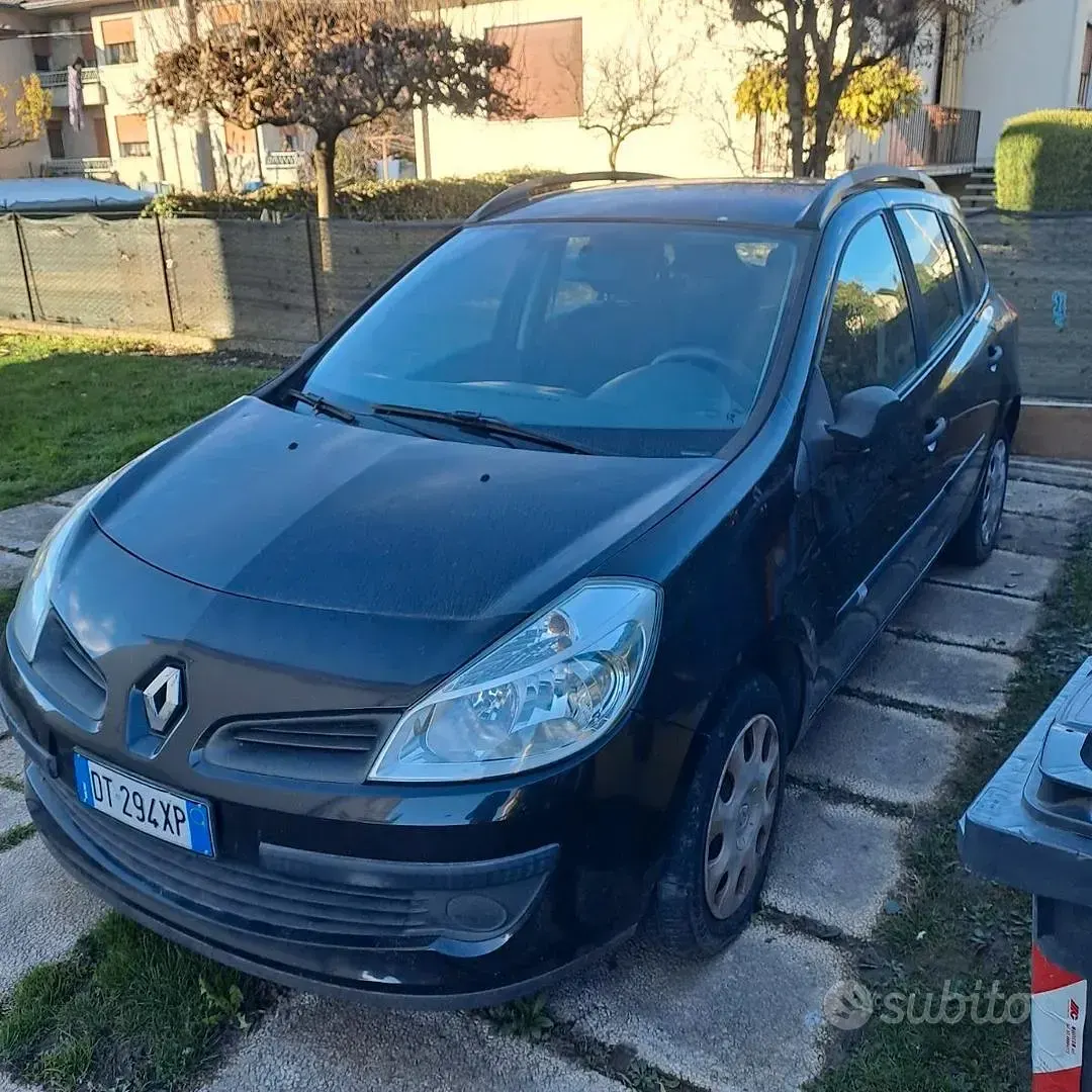 Usata Renault Clio 48 CV (35 kW) 2009 Nero Station wagon