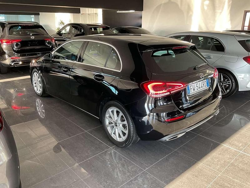 Usata Mercedes A180 116 CV (85 kW) 2019 Nero Berlina