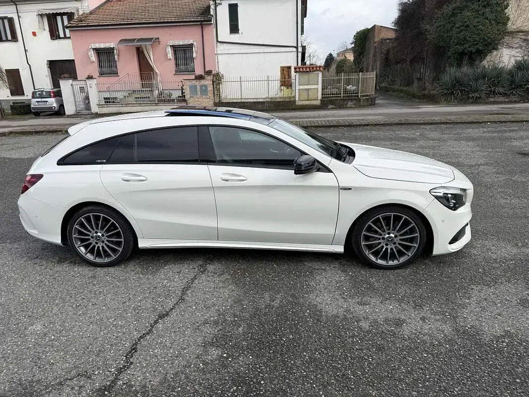 Usata Mercedes CLA220 Shooting Brake Premium 177 CV (130 kW) 2018 Station wagon