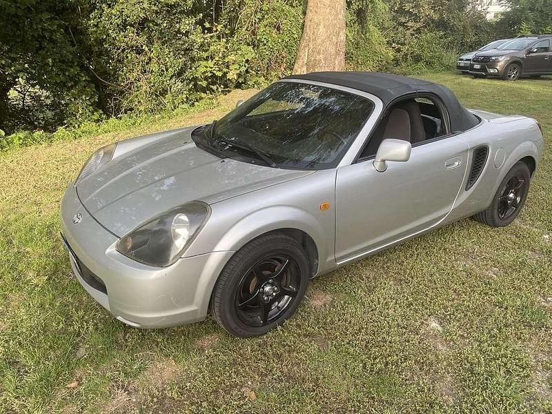 Gebraucht Toyota MR2 140 PS (102 kW) 2000 Silber Cabrio
