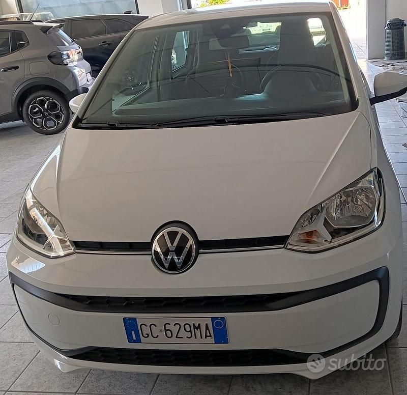 Usata VW up! Move 60 CV (44 kW) 2020 Bianco Utilitaria