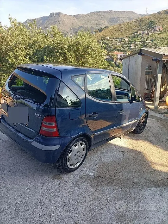 Usata Mercedes A170 95 CV (69 kW) 2003 Blu Berlina