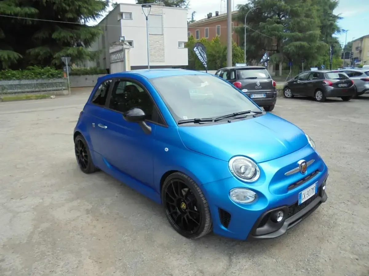 Usata Abarth 595 165 CV (121 kW) 2022 Blu/azzurro Utilitaria