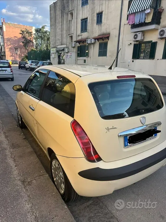 Usata Lancia Ypsilon 80 CV (58 kW) 2004 Utilitaria