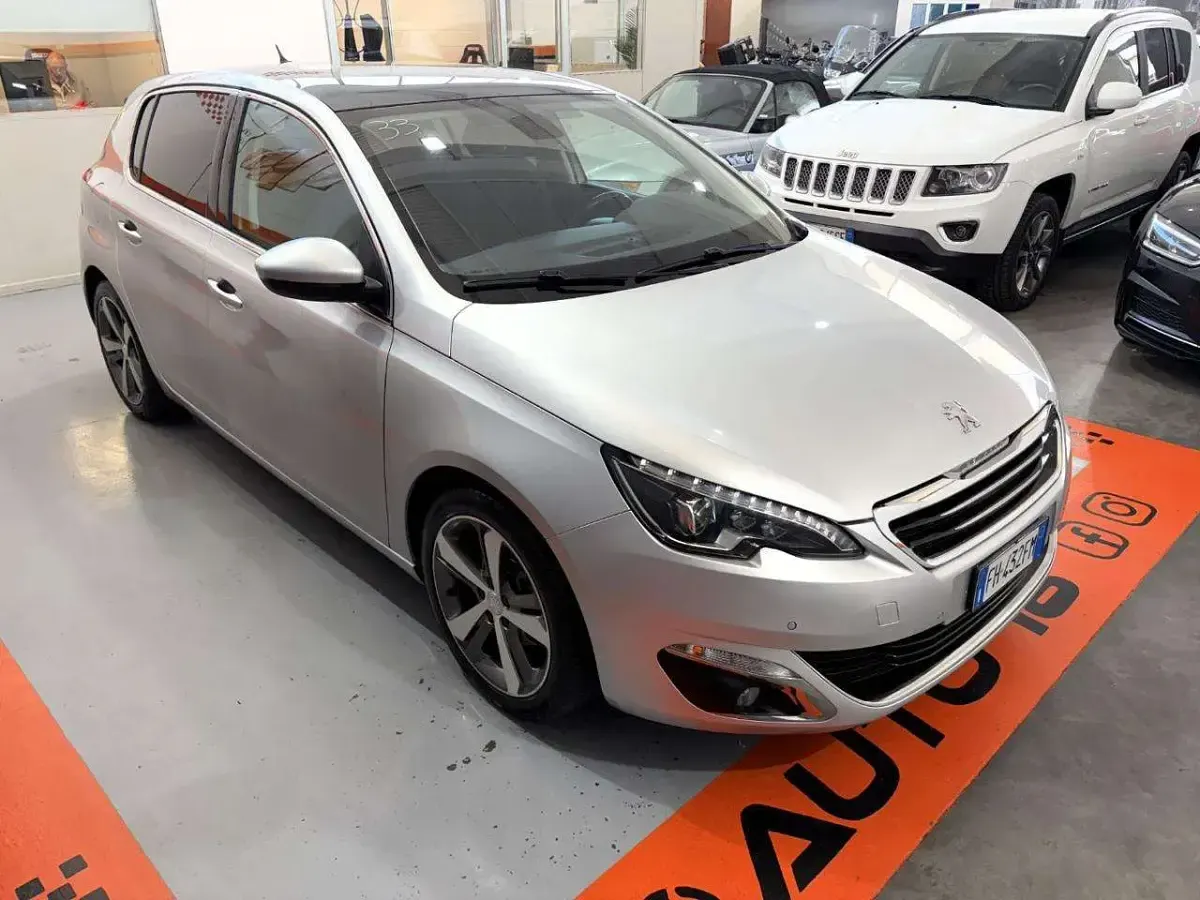 Usata Peugeot 308 Allure+ 131 CV (96 kW) 2017 Grigio Berlina