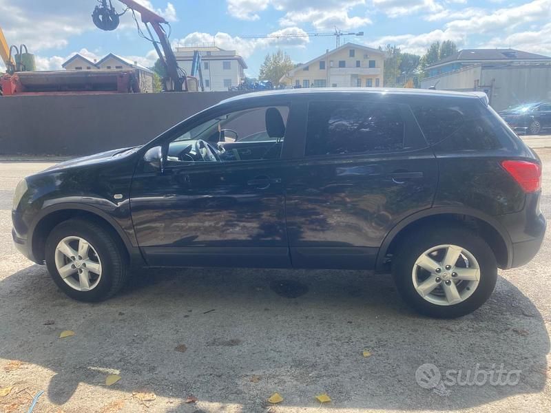 Usata Nissan Qashqai 106 CV (77 kW) 2011 Nero SUV