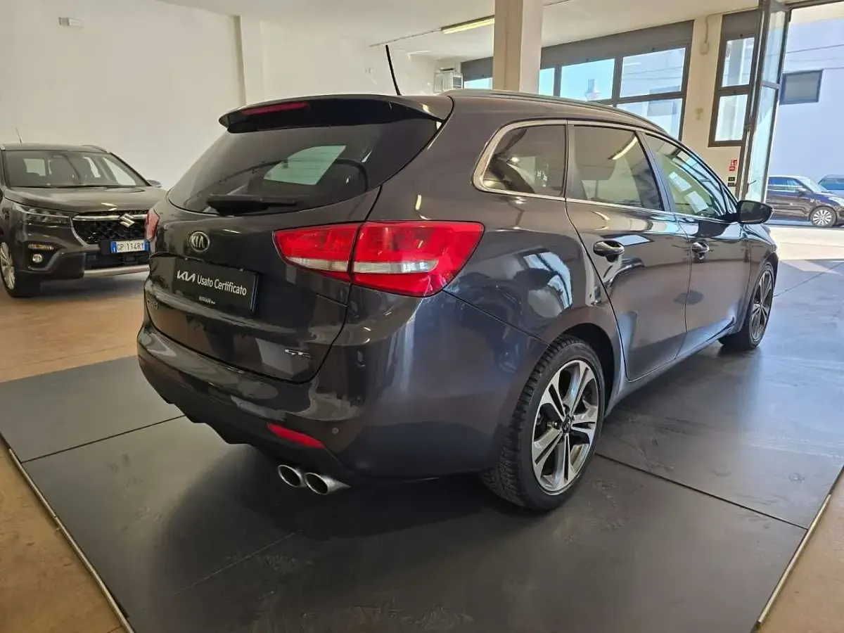Usata Kia Ceed Sportswagon GT-Line 110 CV (80 kW) 2016 Nero Station wagon