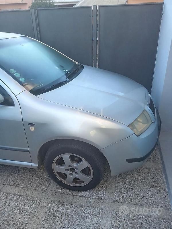 Usata Skoda Fabia 2000 Grigio Berlina