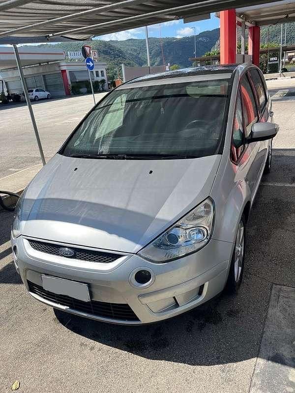 Usata 2007 Ford S-MAX Titanium Monovolume | 2500 € (Buon prezzo) - Immagine 1/4