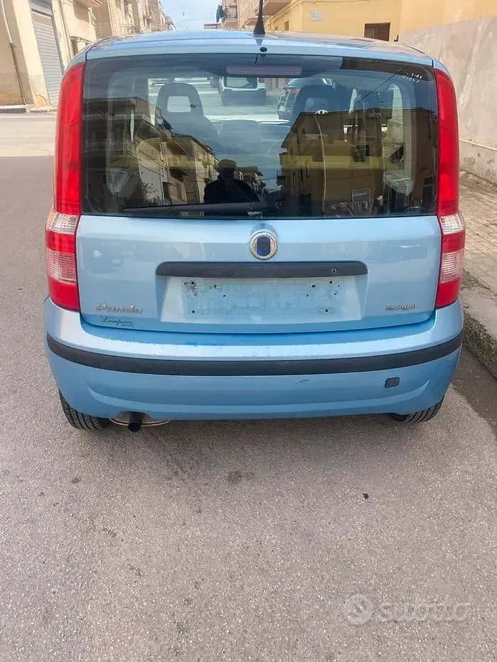 Usata Fiat Panda 69 CV (50 kW) 2004 Utilitaria
