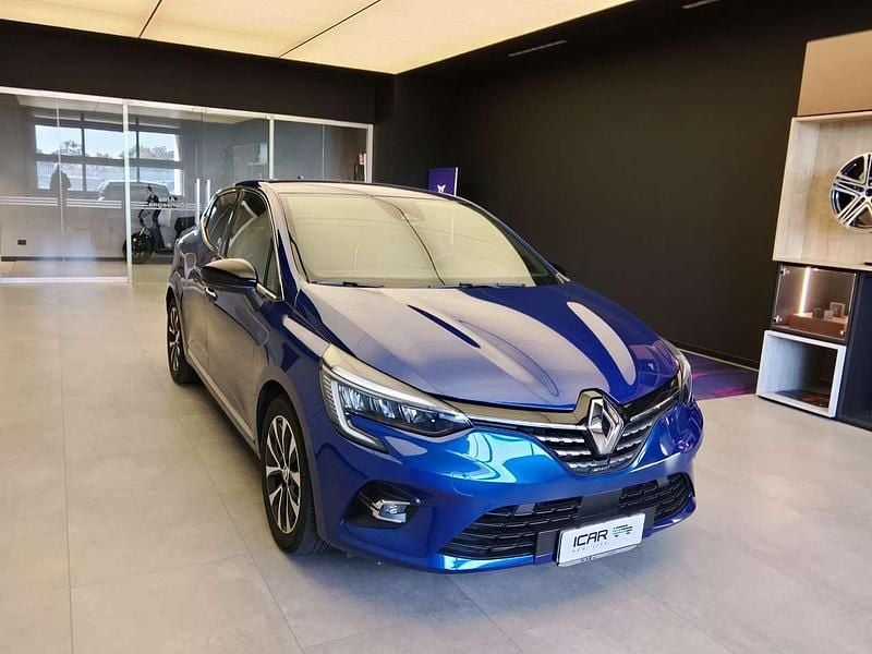 Usata Renault Clio V Techno 91 CV (66 kW) 2022 Blu Berlina