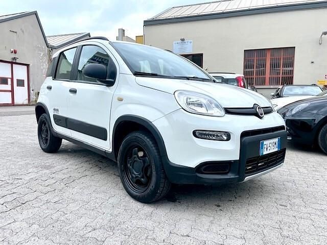 Usata Fiat Panda Cross Cross 85 CV (62 kW) 2019 Bianco Utilitaria