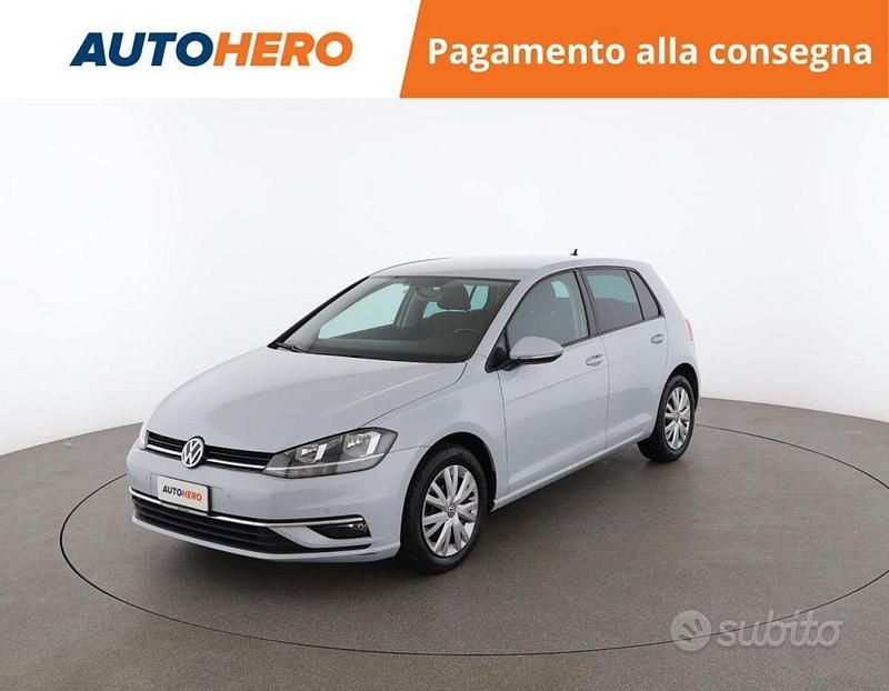 Grigio Usata 2017 VW Golf VII Tre volumi | 13.199 € (Ottimo prezzo) - Immagine 1/2