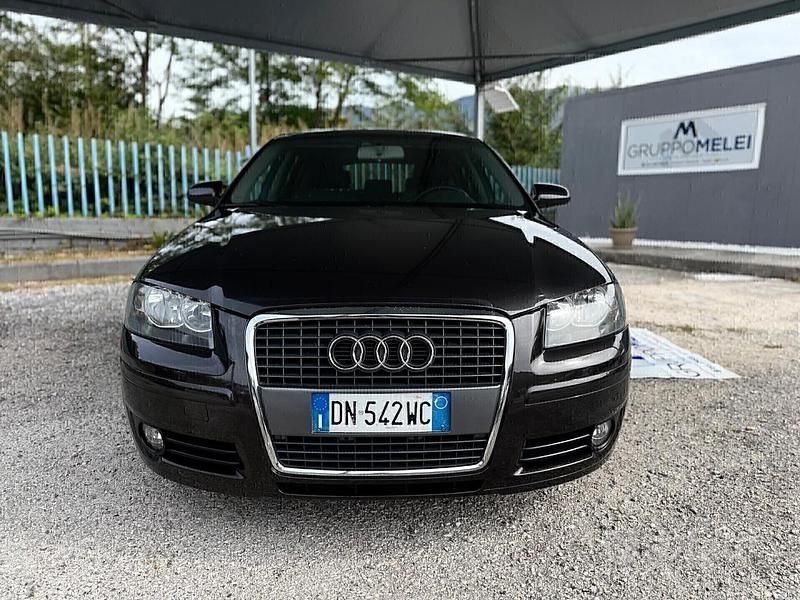 Usado Audi A3 Ambition 171 CV (125 kW) 2008 Gris Utilitario
