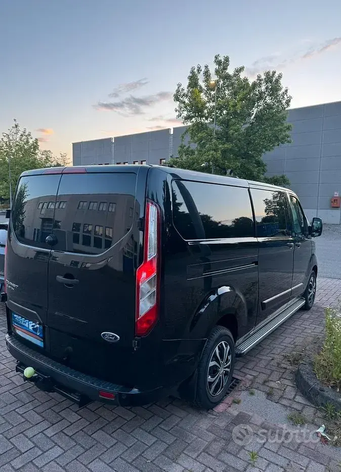 Usata Ford Transit Custom 170 CV (125 kW) 2019 Nero Berlina