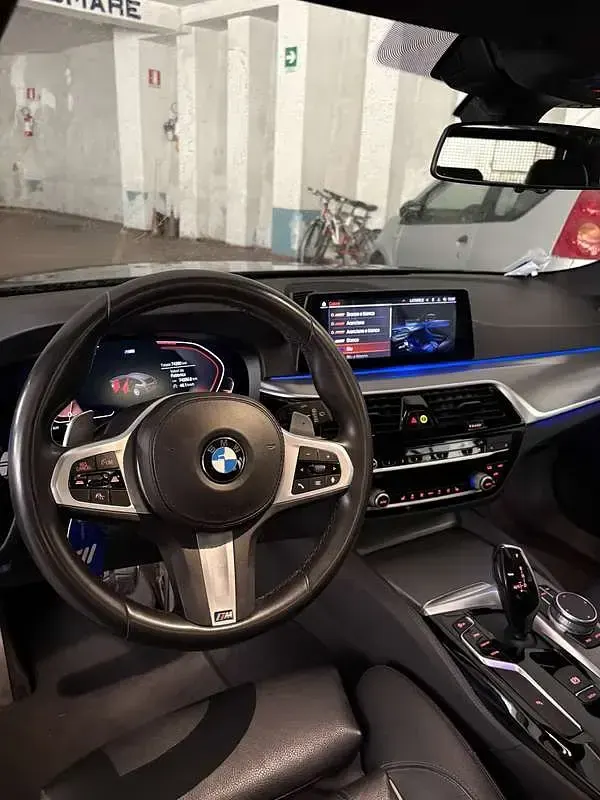 Usata BMW 520 M Sport 190 CV (139 kW) 2020 Nero Station wagon