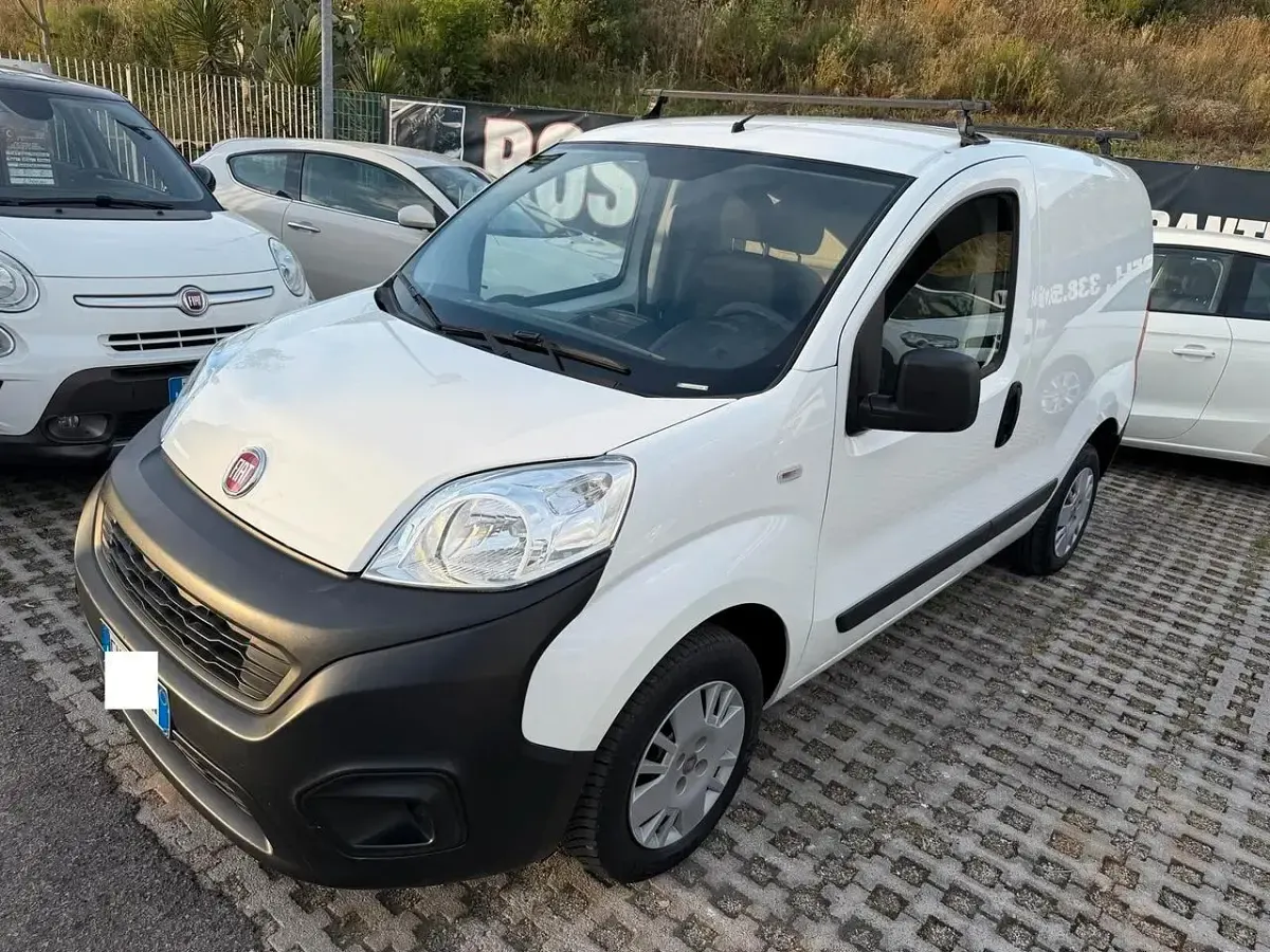 Usata Fiat Fiorino 80 CV (58 kW) 2018 Bianco Monovolume