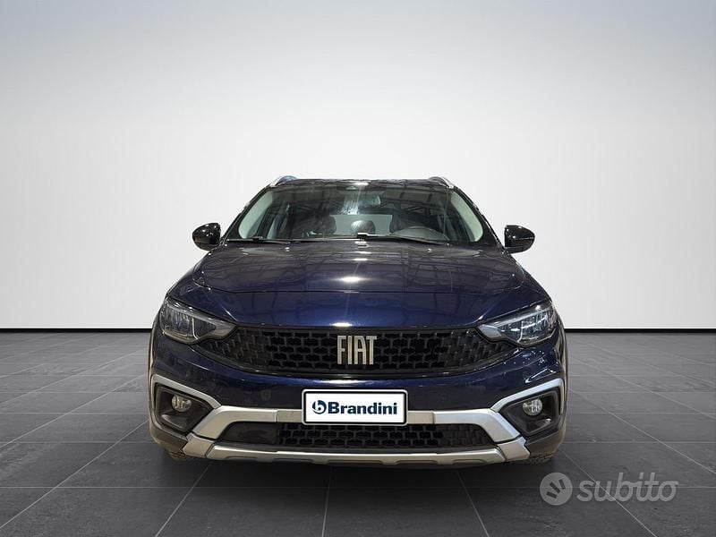 Usata Fiat Tipo Cross 101 CV (74 kW) 2021 Blu Berlina