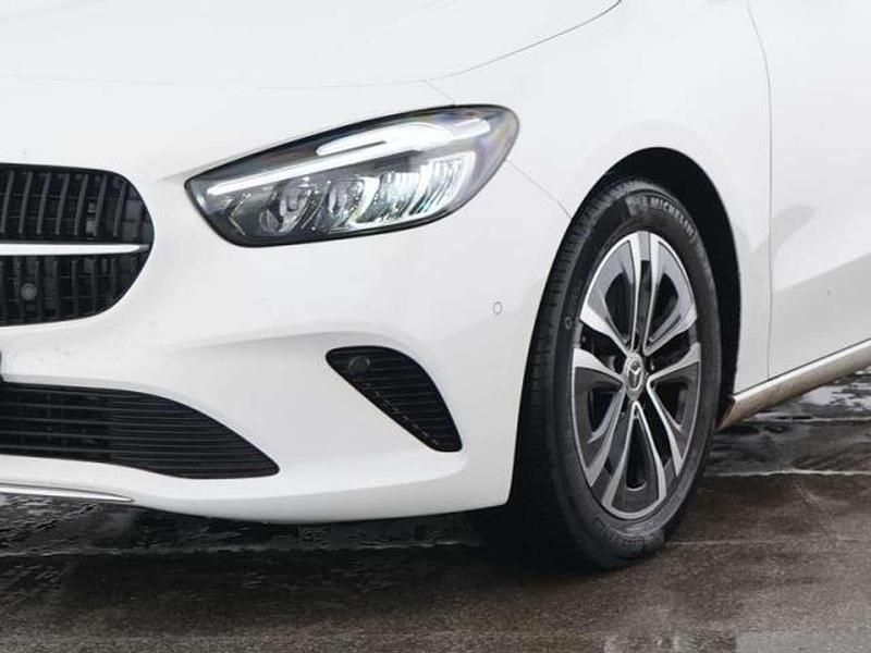 Usata Mercedes B180 136 CV (100 kW) 2024 Bianco Monovolume