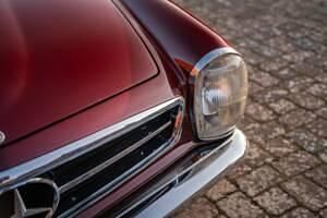 Usata Mercedes 230 150 CV (110 kW) 1966 Rosso Cabrio