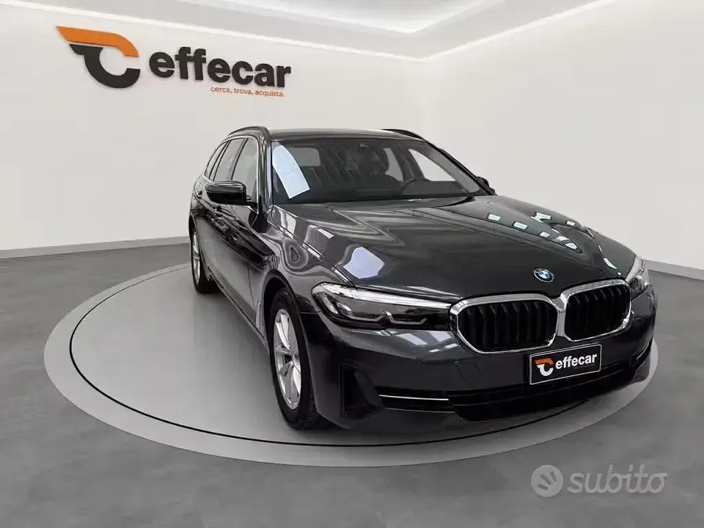 Usata BMW 520 Comfort Edition 190 CV (139 kW) 2020 Grigio Station wagon