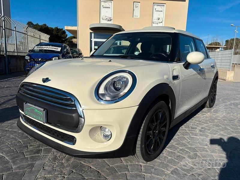 Usata Mini One D Hype 95 CV (69 kW) 2018 Beige Utilitaria