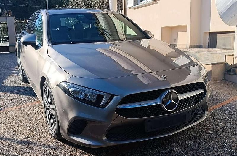 Usata Mercedes A180 Premium 116 CV (85 kW) 2020 Berlina