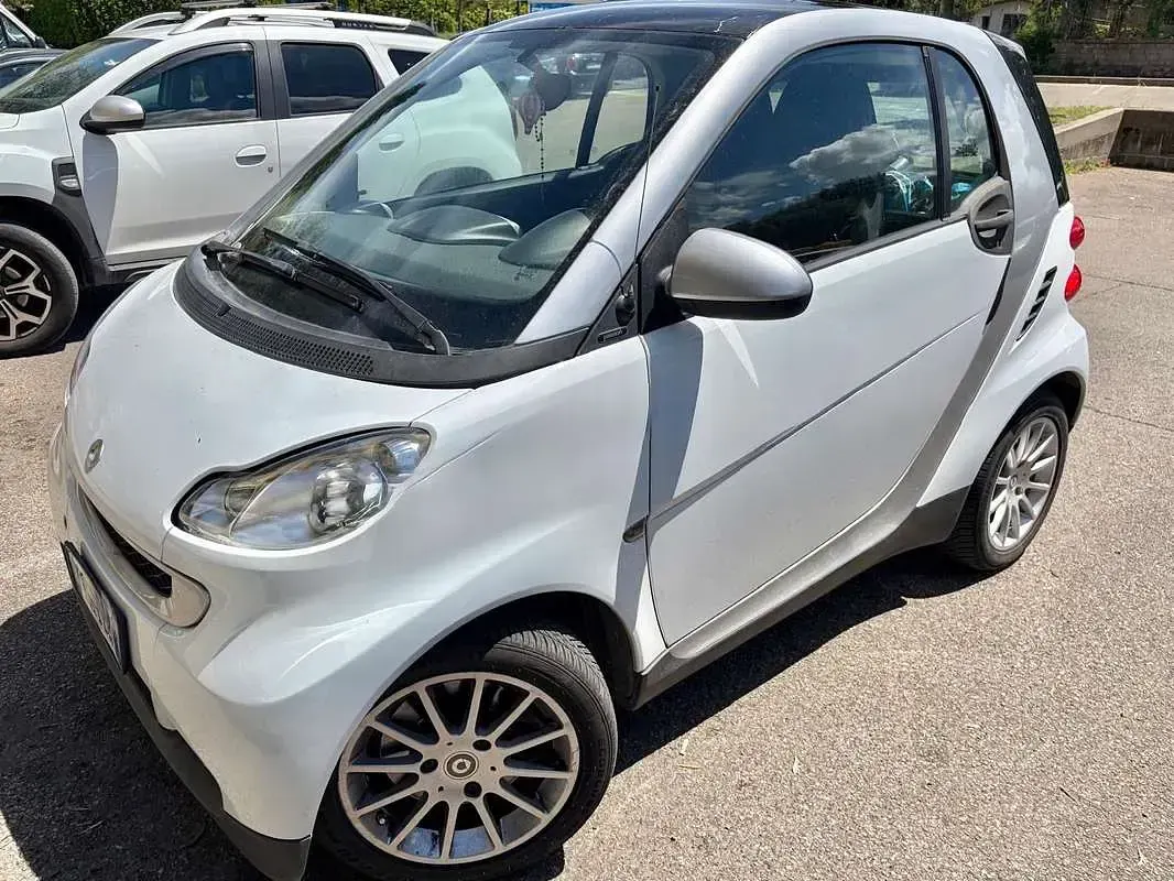 Usata Smart ForTwo Coupé 71 CV (52 kW) 2010 Bianco Coupé