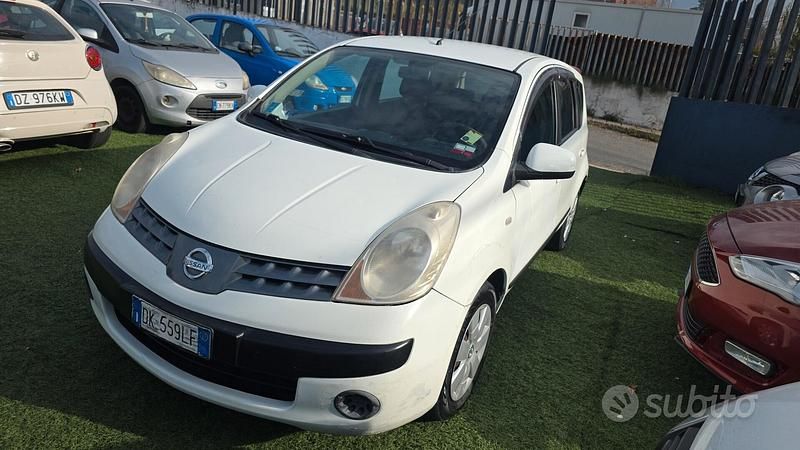 Bianco Usata 2009 Nissan Note Monovolume | 1200 € (Super prezzo) - Immagine 1/4