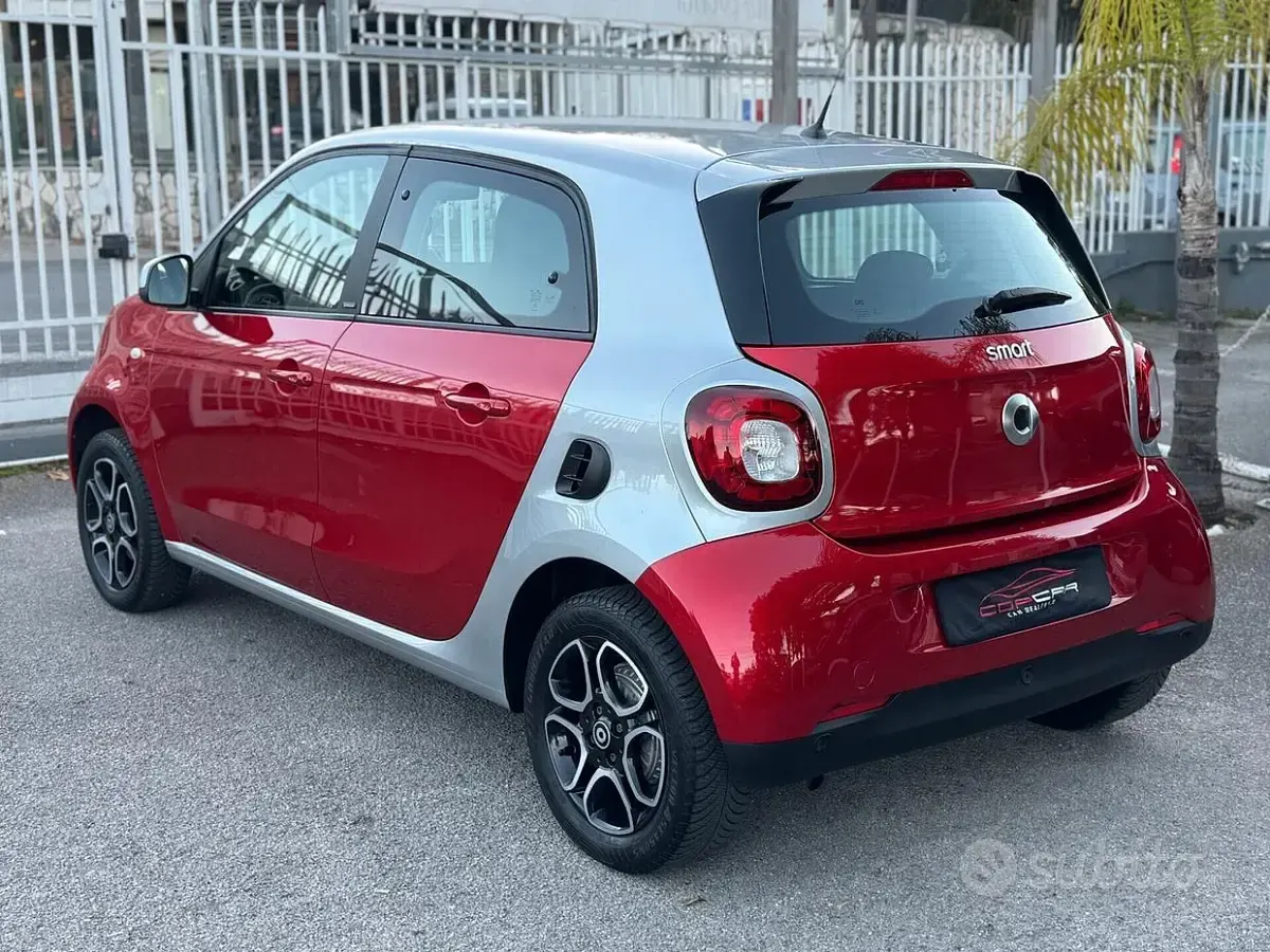 Usata Smart ForFour Passion 71 CV (52 kW) 2019 Rosso Utilitaria